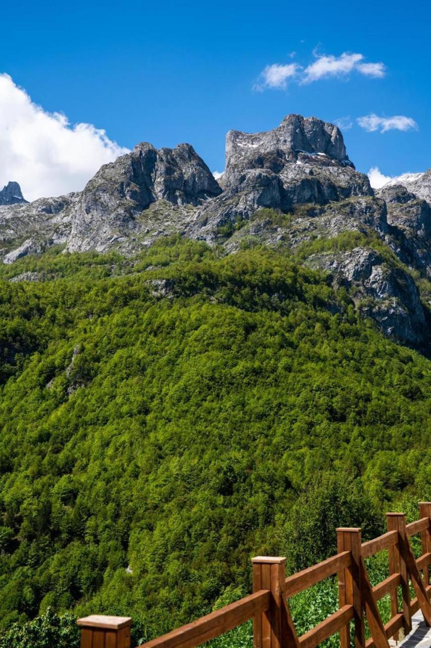 Zeneli Alpin Chalet Cerem Eksteriør billede